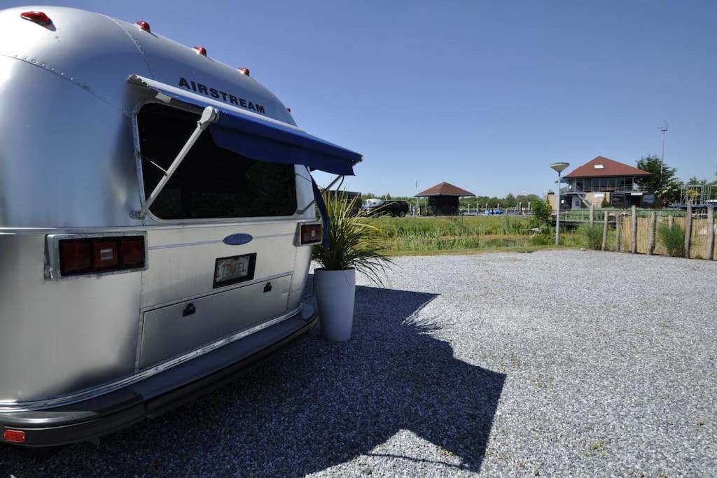 Airstream Retro Usa Caravan Earnewâld Esterno foto